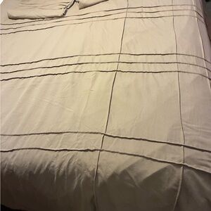 Macy's Elegant Tan Duvet Cover Set